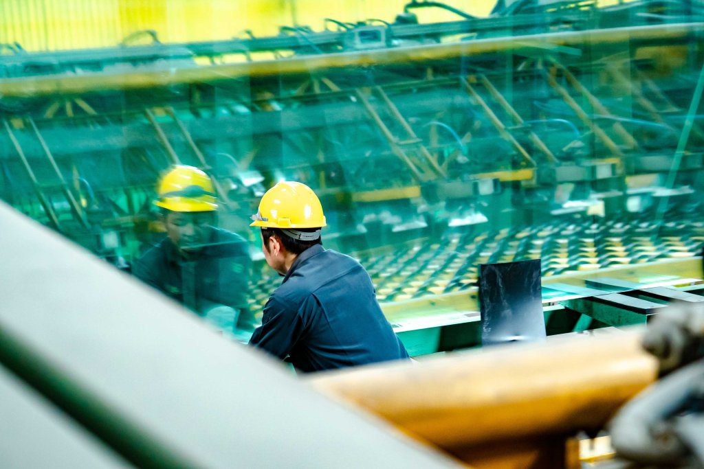 Pabrik Kaca Unggulan Berbagai Kebutuhan, Harga Terbaik